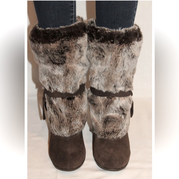 BCBGENERATION Brown Suede Faux Mink Fur FREESIA Wedge Boots - Picture 2 of 16